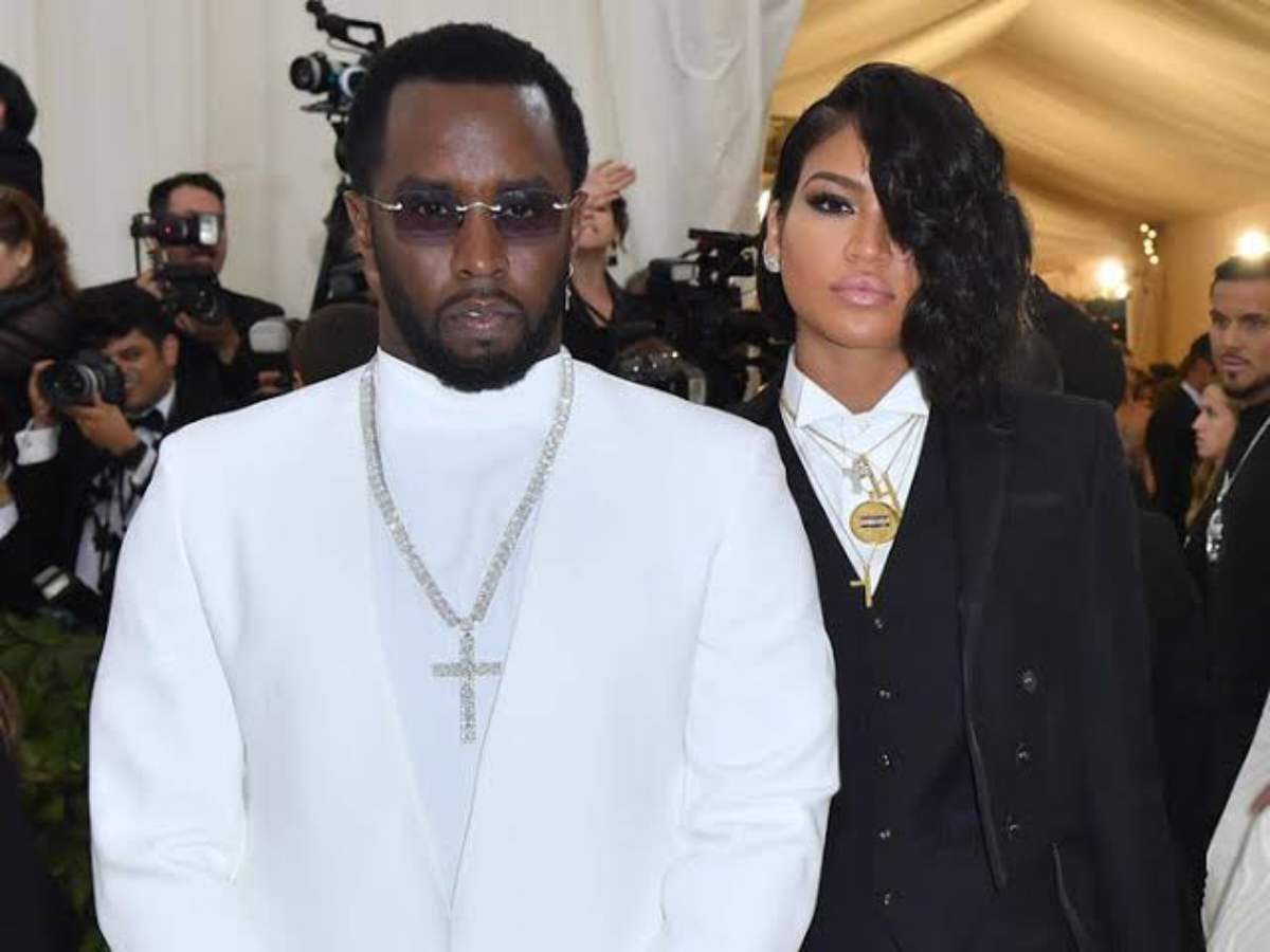 Sean "Diddy" Combs and Cassie have reached a settlement out of court