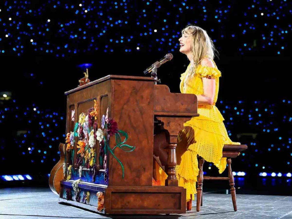 Taylor Swift singing at the Eras Tour