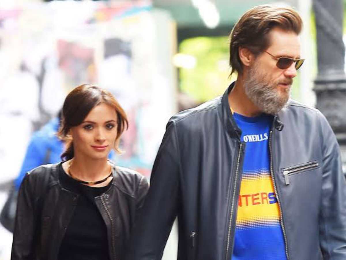 Jim Carrey with his now dead girlfriend Cathriona WhiteImage Courtesy: Just Jared