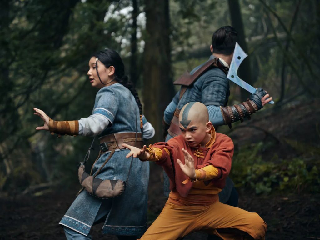 Aang (C), Sokka 
(R) and Katara (L)