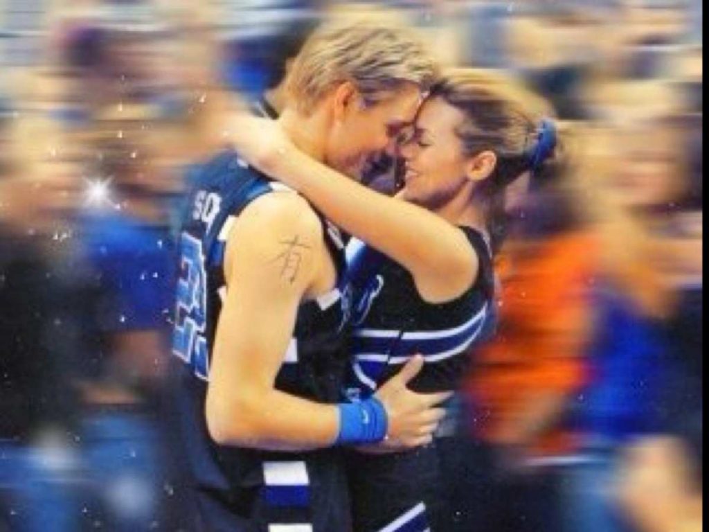 Iconic after game scene from ‘One Tree Hill’