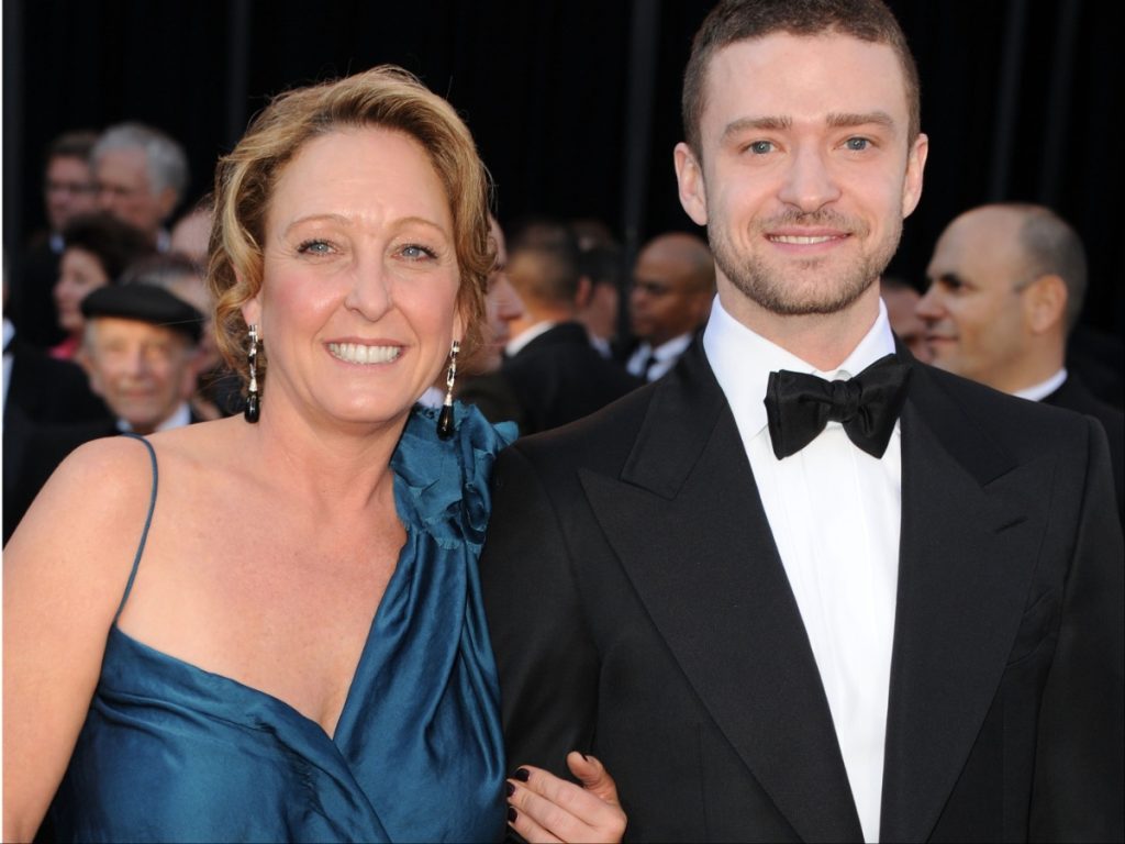 Justin Timberlake with his mom Lynn Harless 