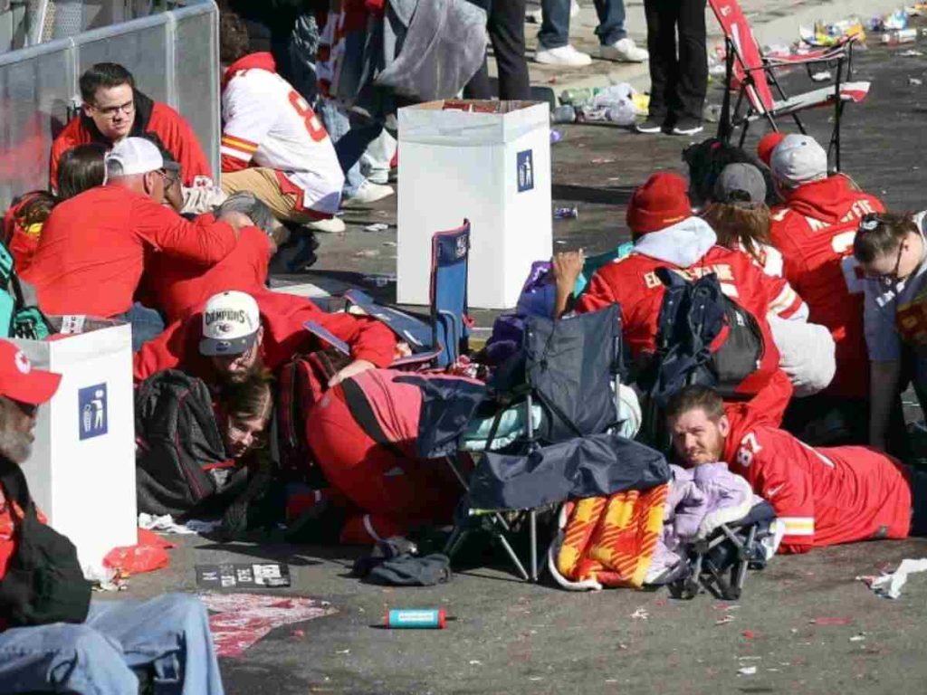 The gun parade during the Chiefs parade