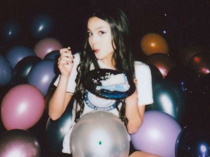 Olivia Rodrigo celebrating her 21st birthday (Credits: Instagram)