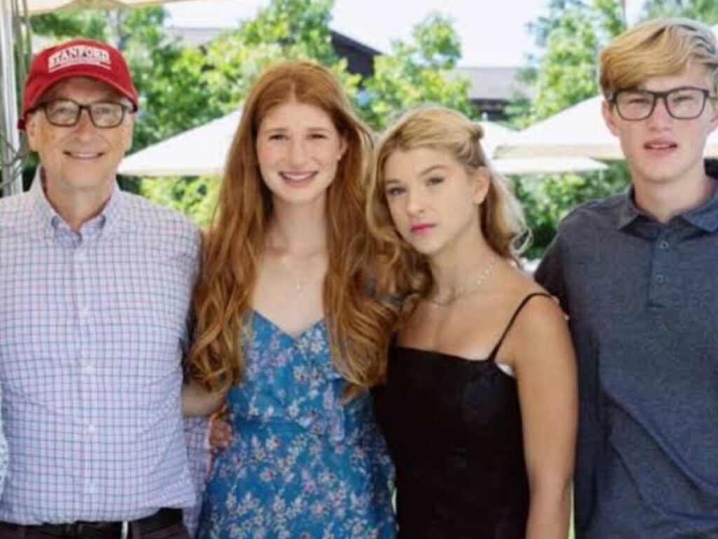 Bill Gates with his children