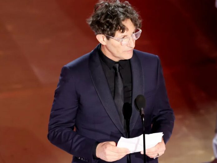 Jonathan Glazer giving his speech at The Oscars 2024
