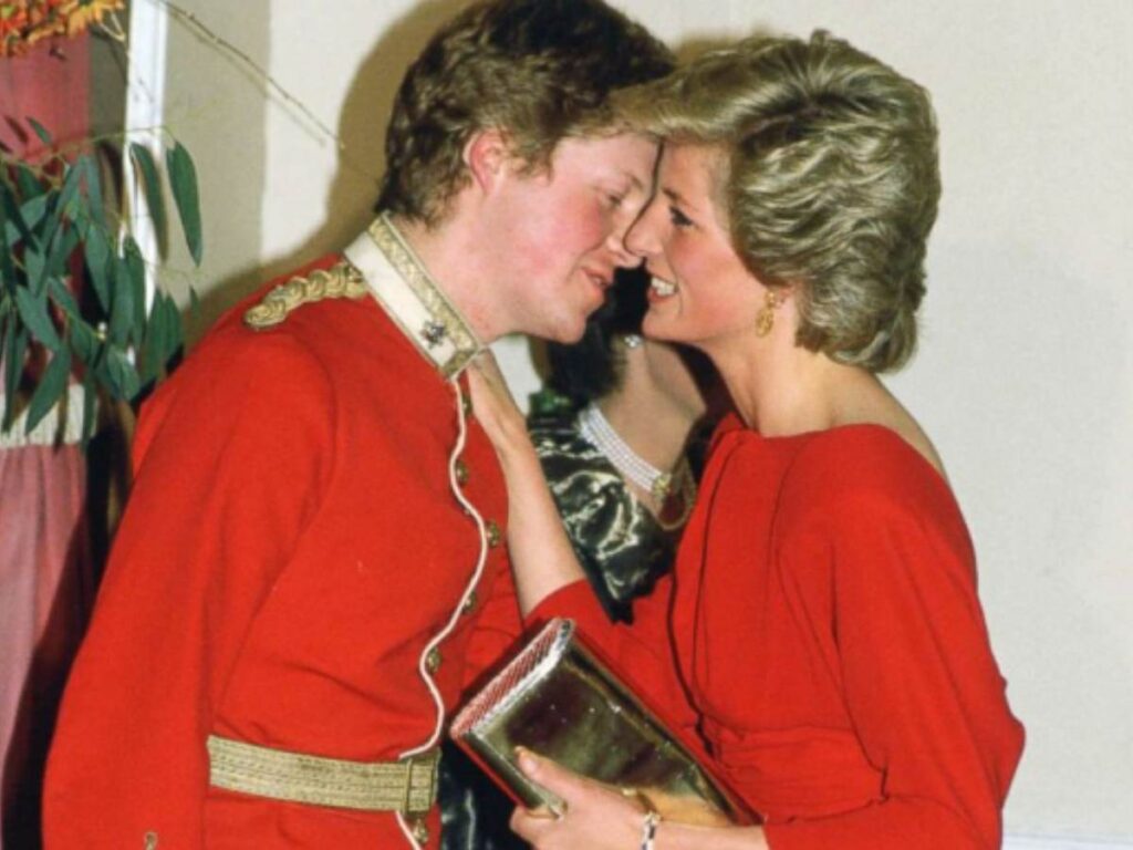 Princess Diana and her brother (Credit: ABC)