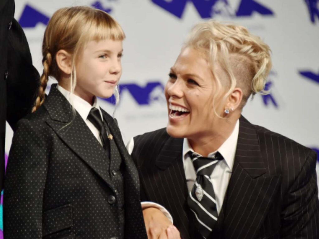 Pink and her daughter (Credit: Instagram)
