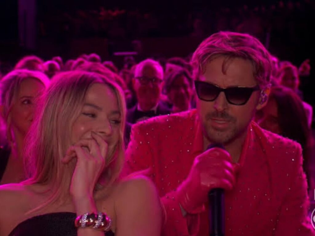 Ryan Gosling and Margot Robbie during his performance 