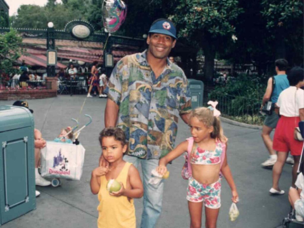 O.J. Simpson with his two children (Credit: X)