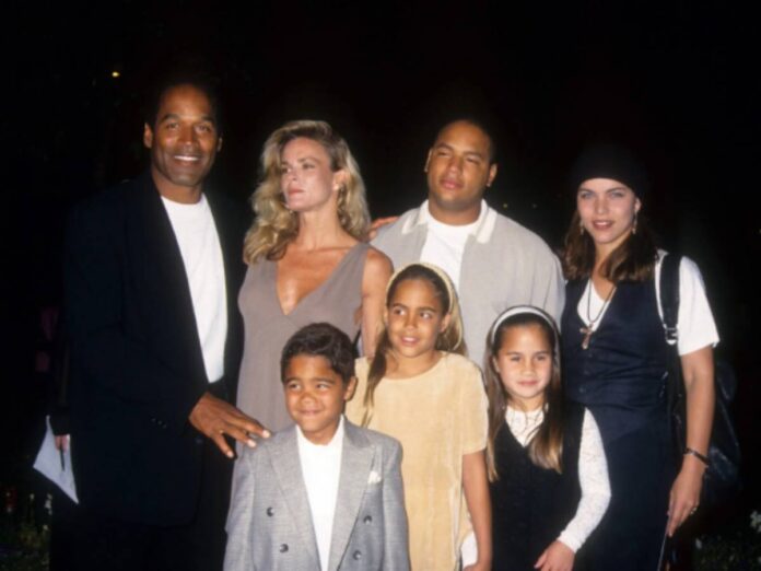O.J. Simpson with his five children and second wife (Credit: X)