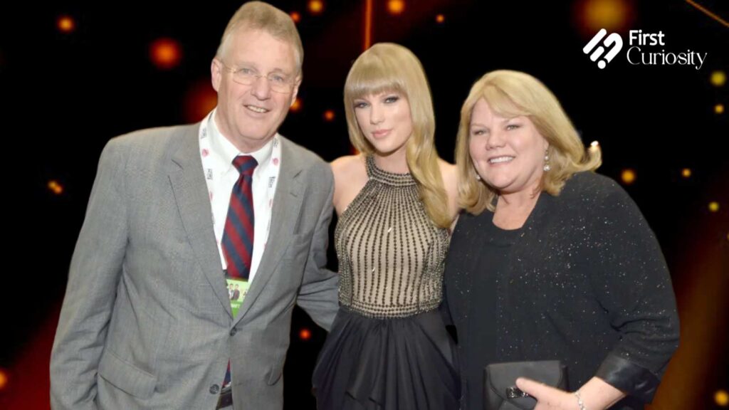 Taylor Swift with her parents 