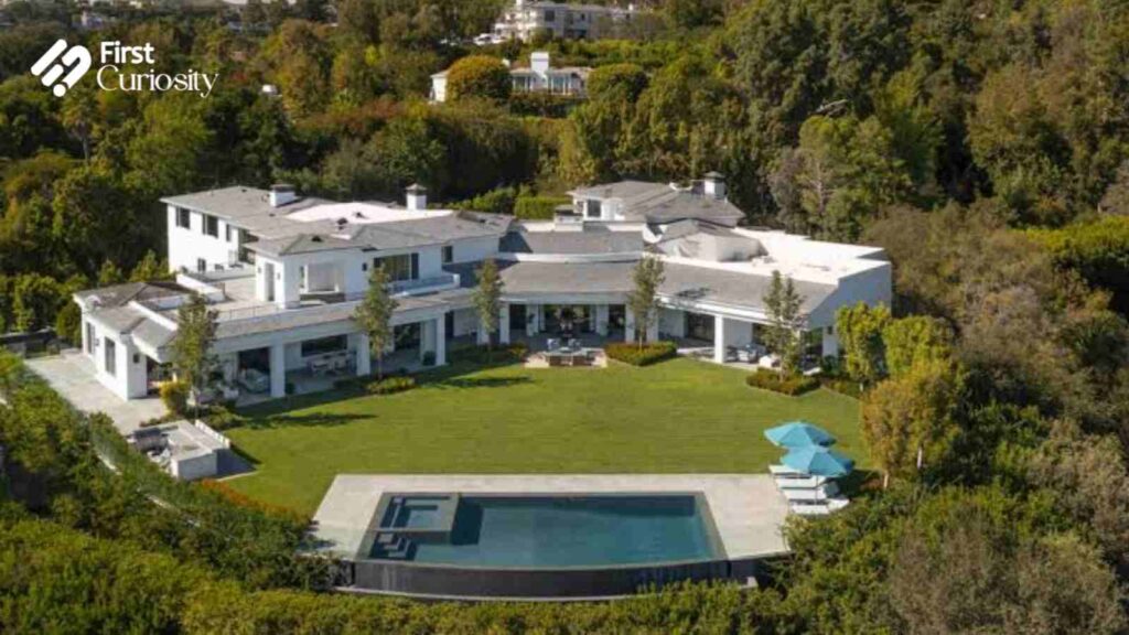 Ben Affleck and Jennifer Lopez's mansion 