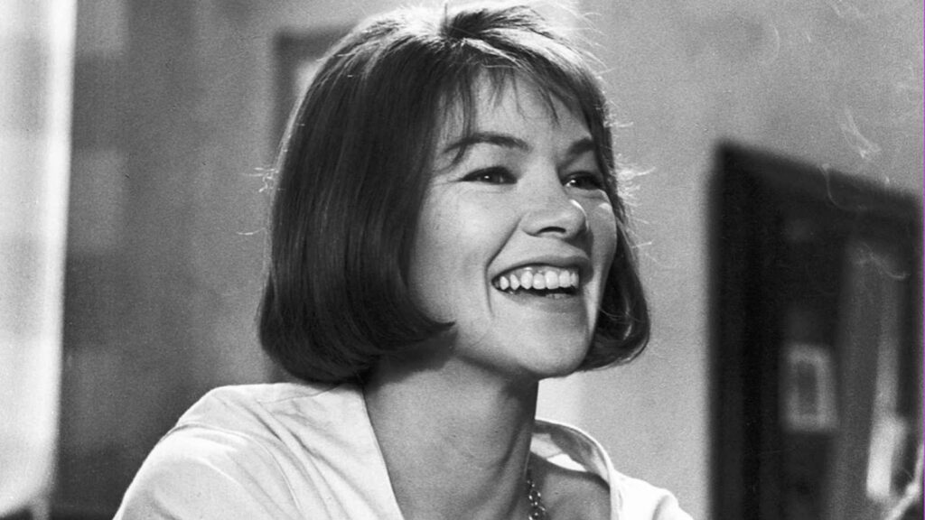 Glenda Jackson ( Image via Public TV)