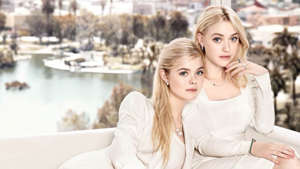 Elle Fanning and Dakota Fanning (Image: J. Estina)