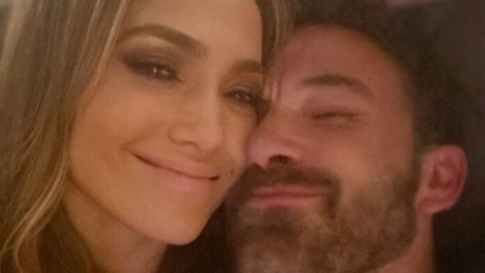 Jennifer Lopez and Ben Affleck (Image: Instagram @jlo)