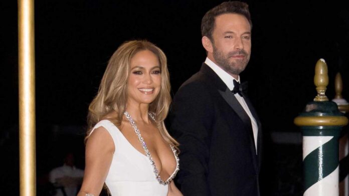 Jennifer Lopez and Ben Affleck (Image: People)