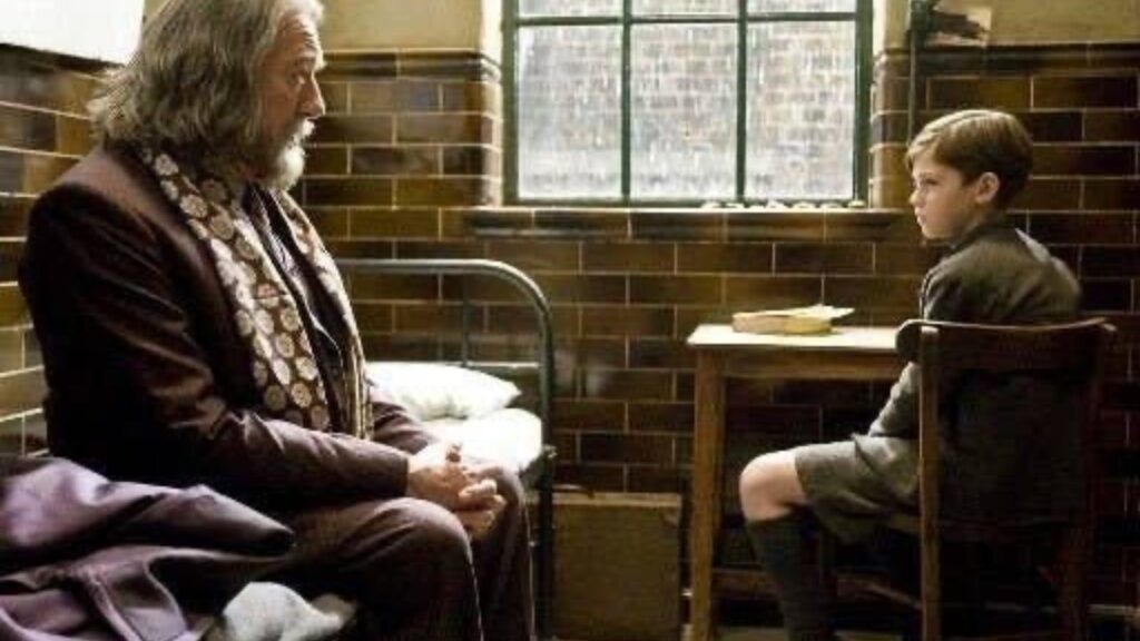 Dumbledore and Tom Riddle (Image: Warner Bros)