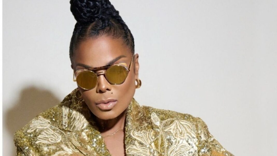 "Pants Split Right Up My Booty Crack" Jackson Recalls Wardrobe