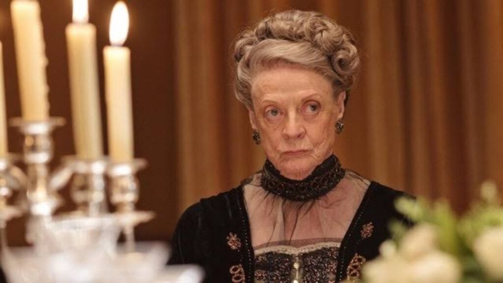 Maggie Smith in Downtown Abbey (Image: Universal Pictures)