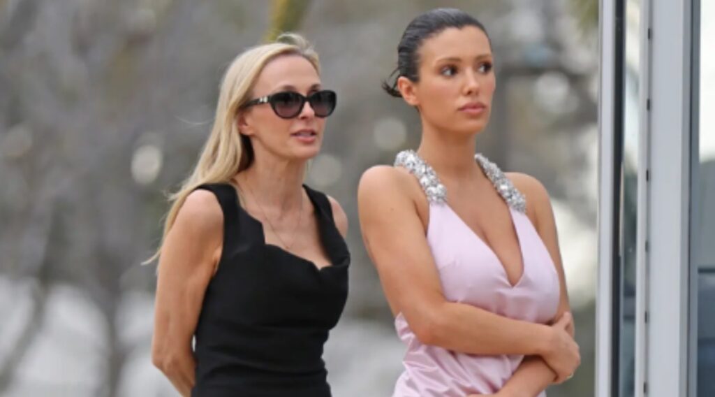 Alexandra and Bianca Censori (Image: PageSix)