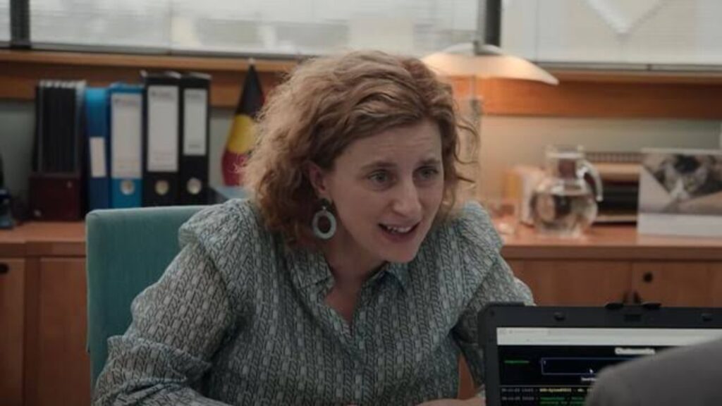 Felicity Ward as Hannah in The Office Australia (Image: Amazon) 