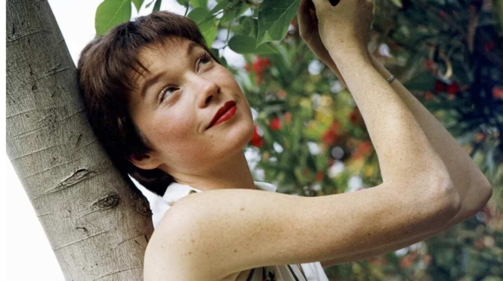 Shirley MacLaine, 1955 (Image: ForWomenFirst)