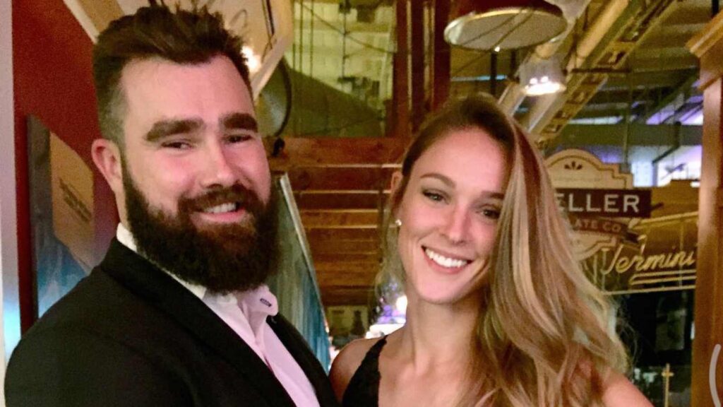 Jason Kelce and Kylie Kelce (Image: Instagram @/kykelce)