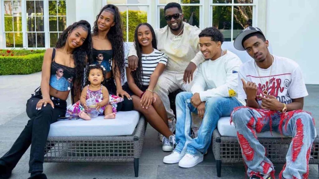 Diddy and his kids (Image: Instagram @/pdiddy)