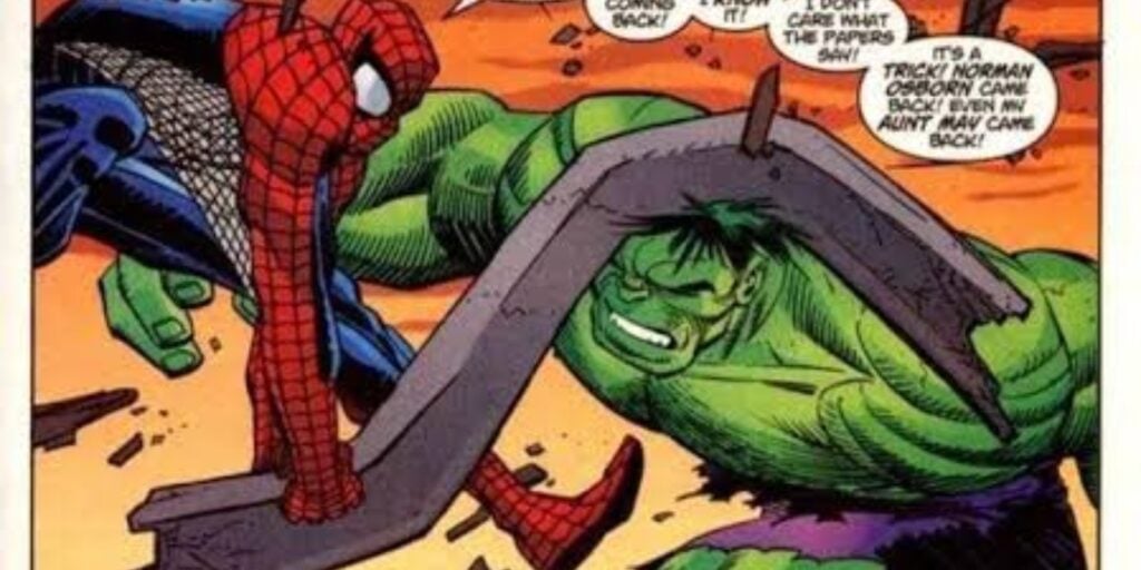 Spider-Man fighting the Hulk in the comics (Image: Marvel)