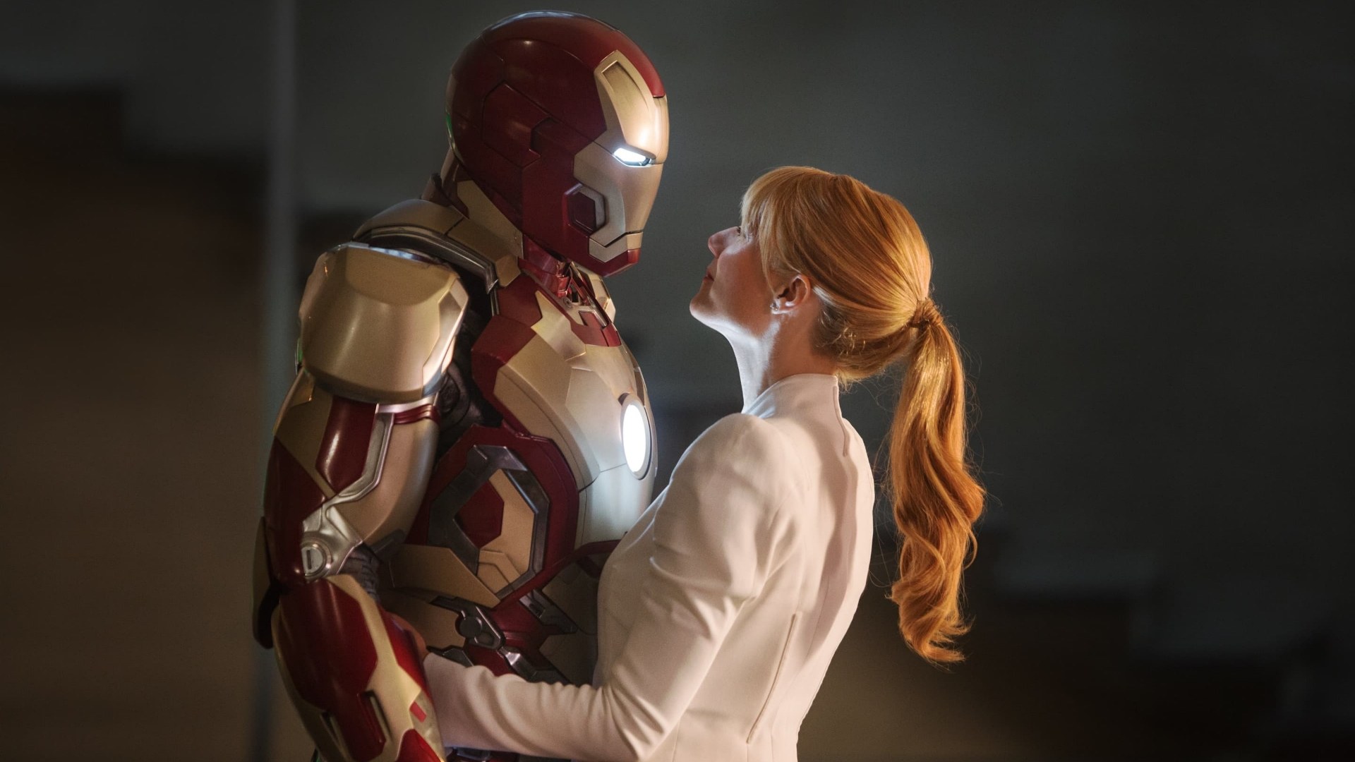 2. Tony Stark Neglected Pepper Potts