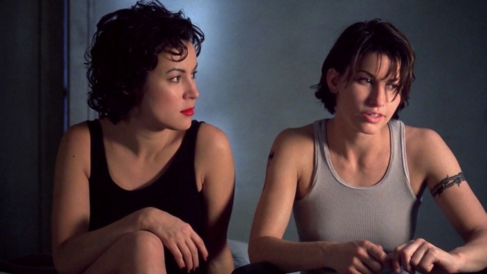 10. Bound (1996)