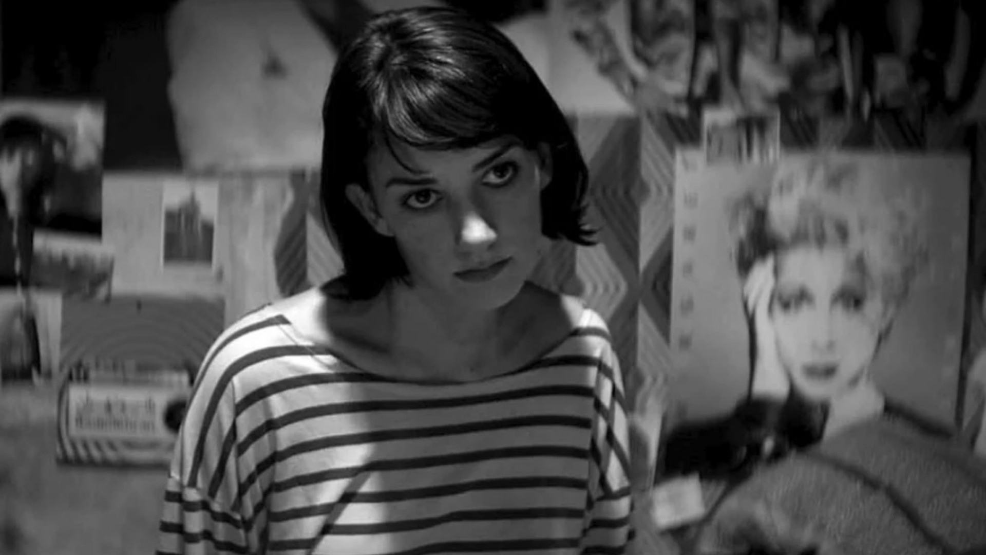 14. A Girl Walks Home Alone at Night (2014)