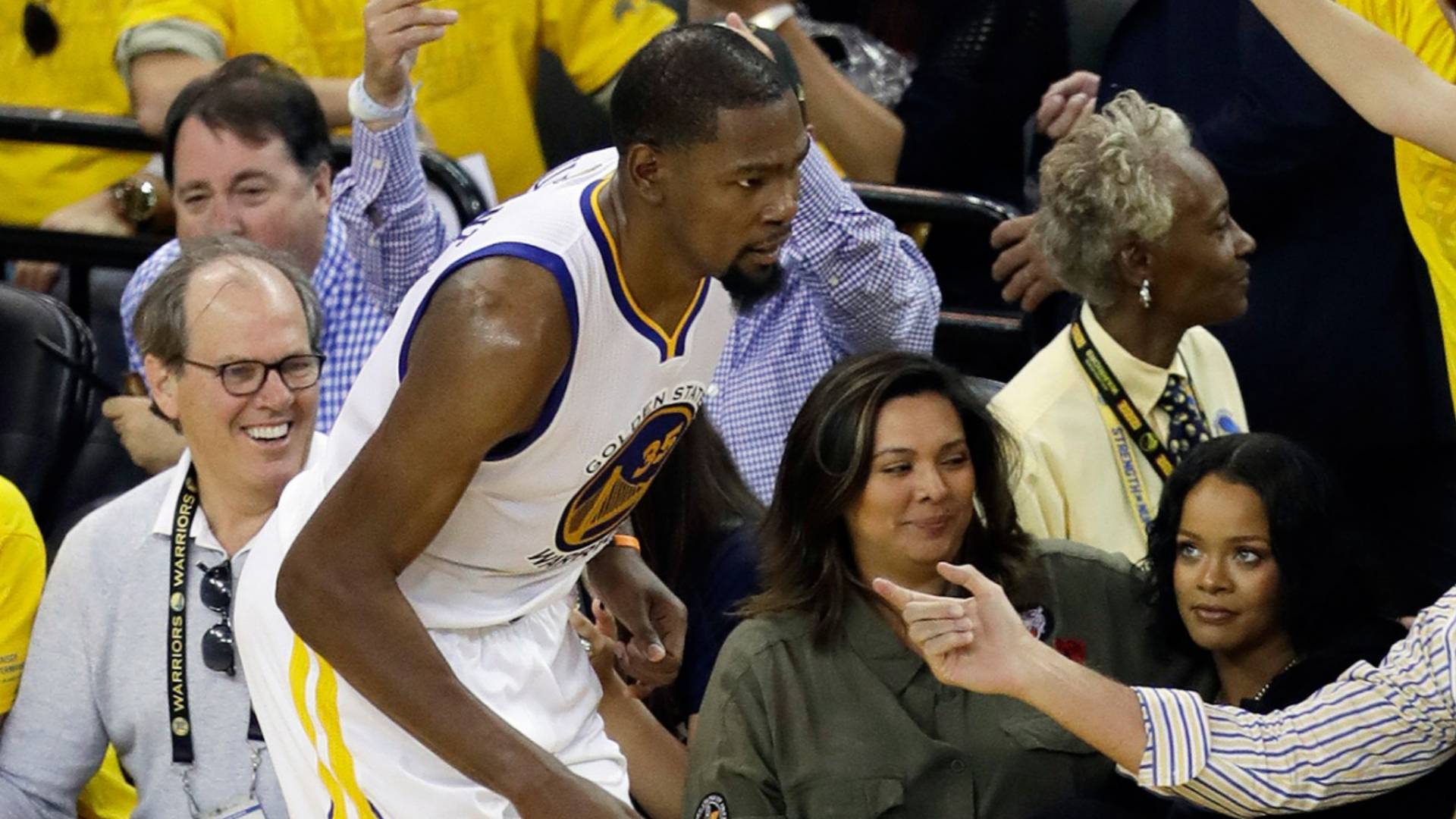 Kevin Durant (NBA) vs. Rihanna (Music Superstar)