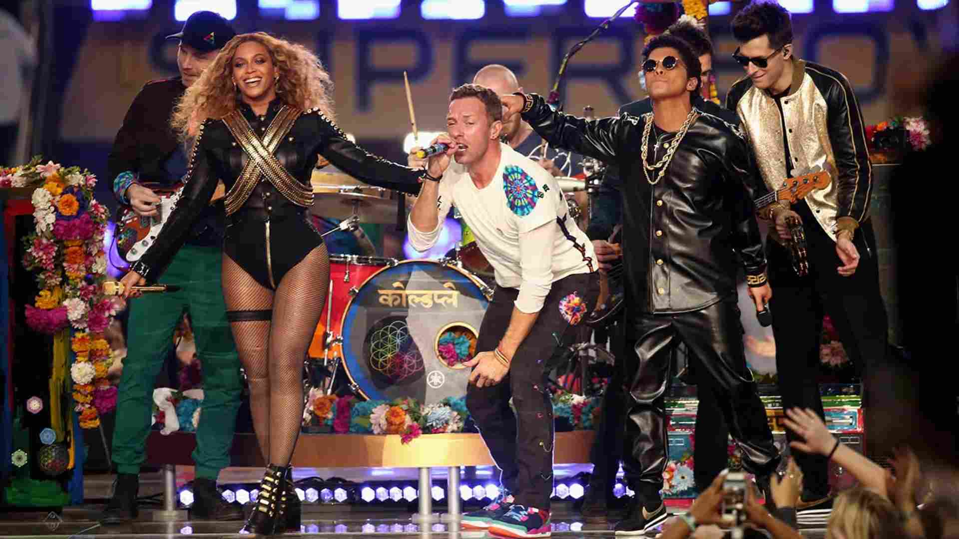 2016 – Coldplay, Beyoncé, Bruno Mars