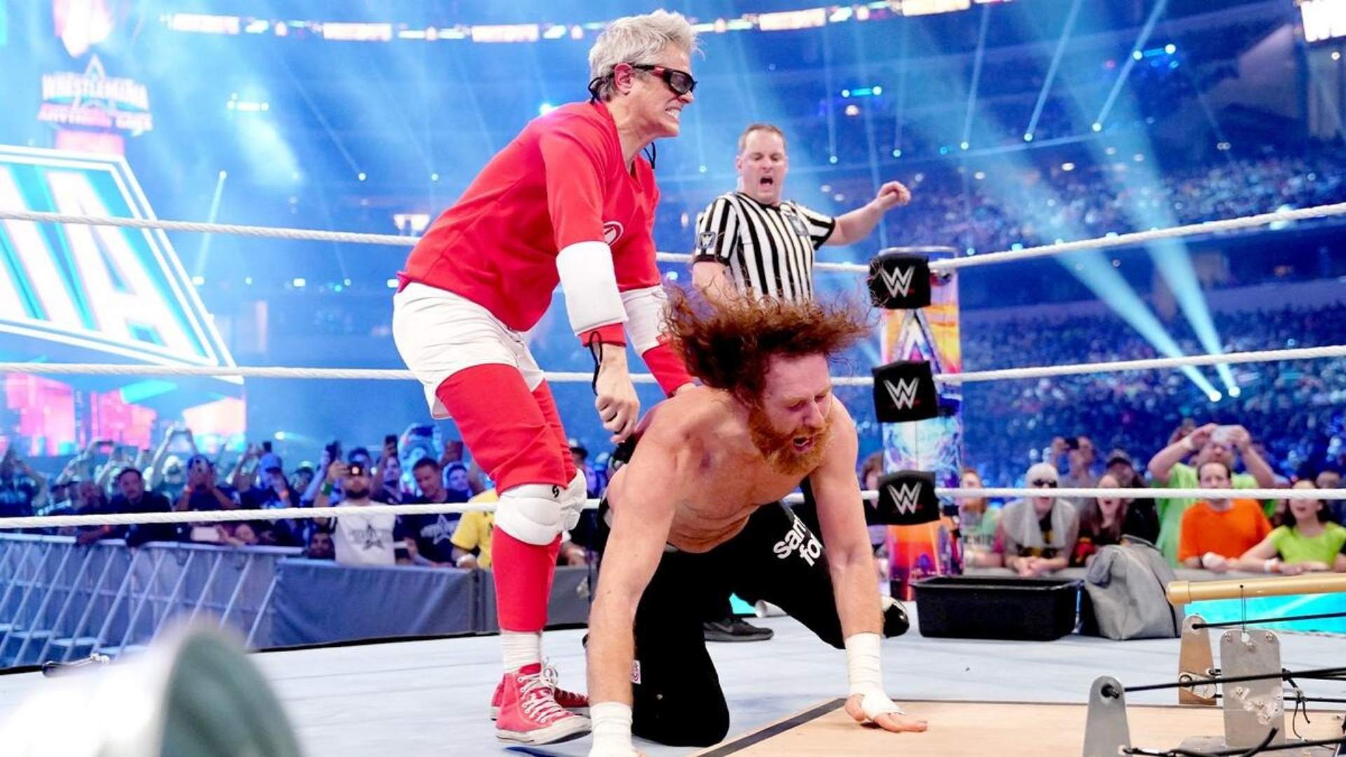 19. Johnny Knoxville (WrestleMania 38)