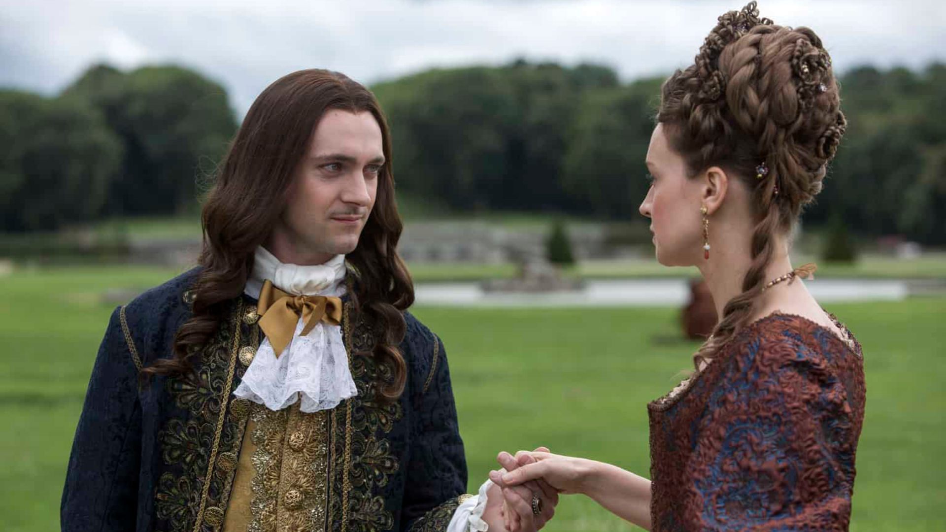 24. Versailles
