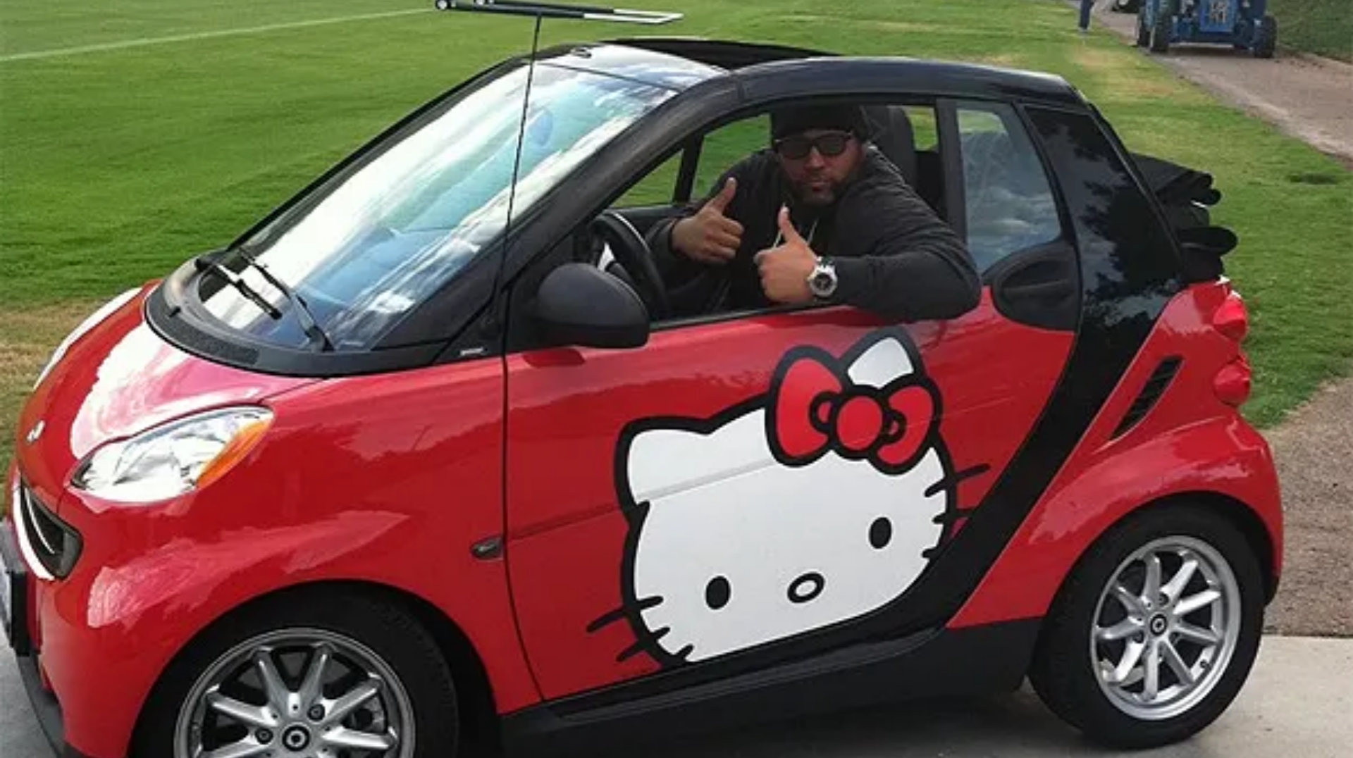 20. Antonio Garay - Hello Kitty Smart Car