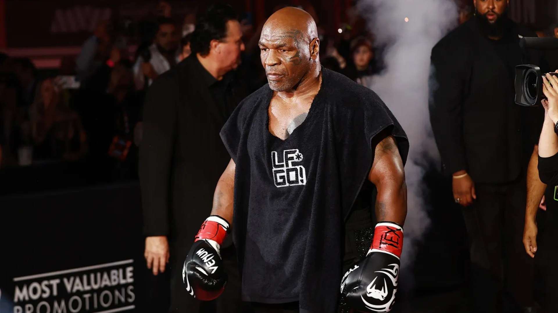 1. Mike Tyson's Golden Bathtub: A $2.2 Million Splash