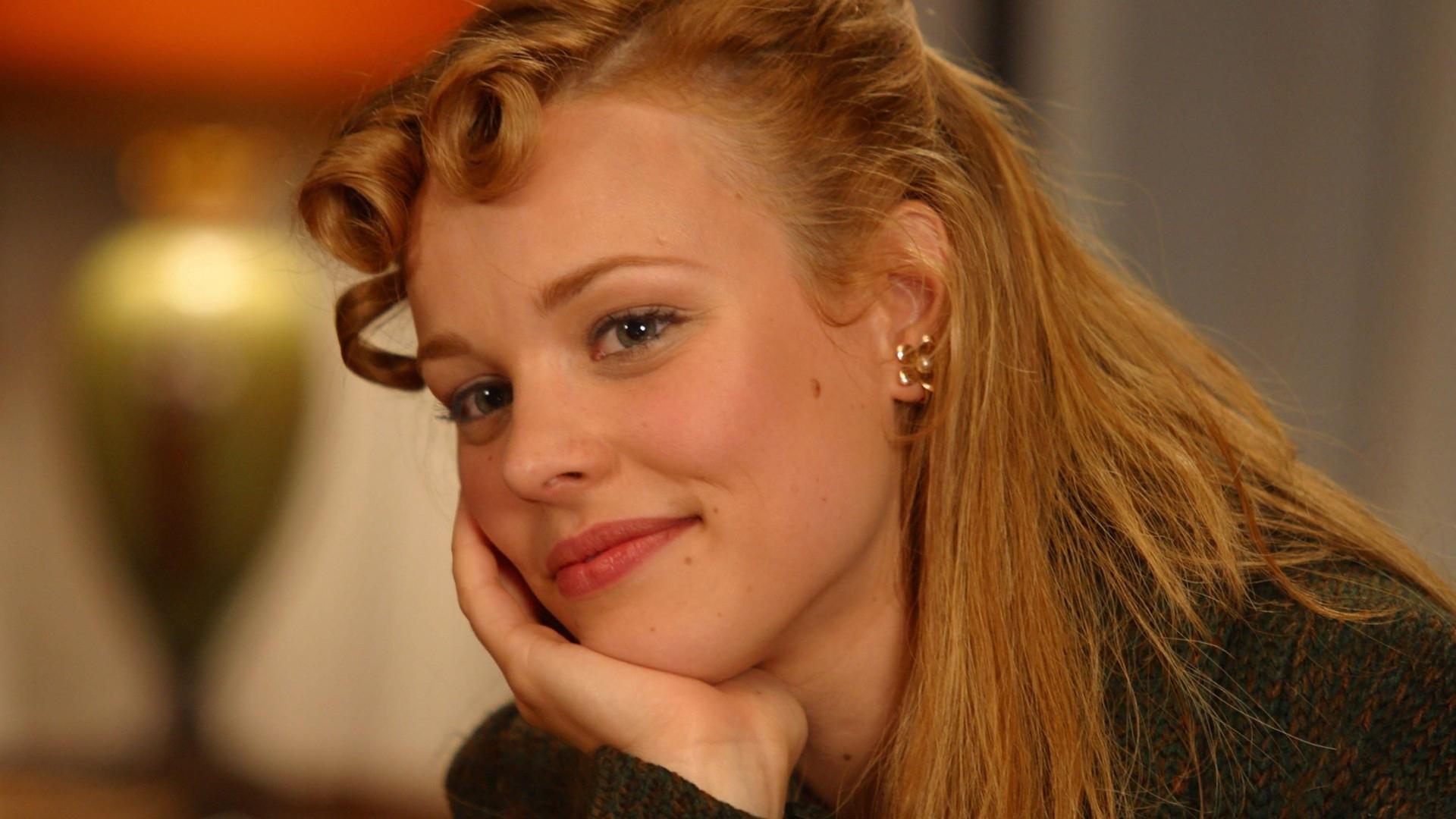 21. Rachel McAdams, McDonald’s Employee