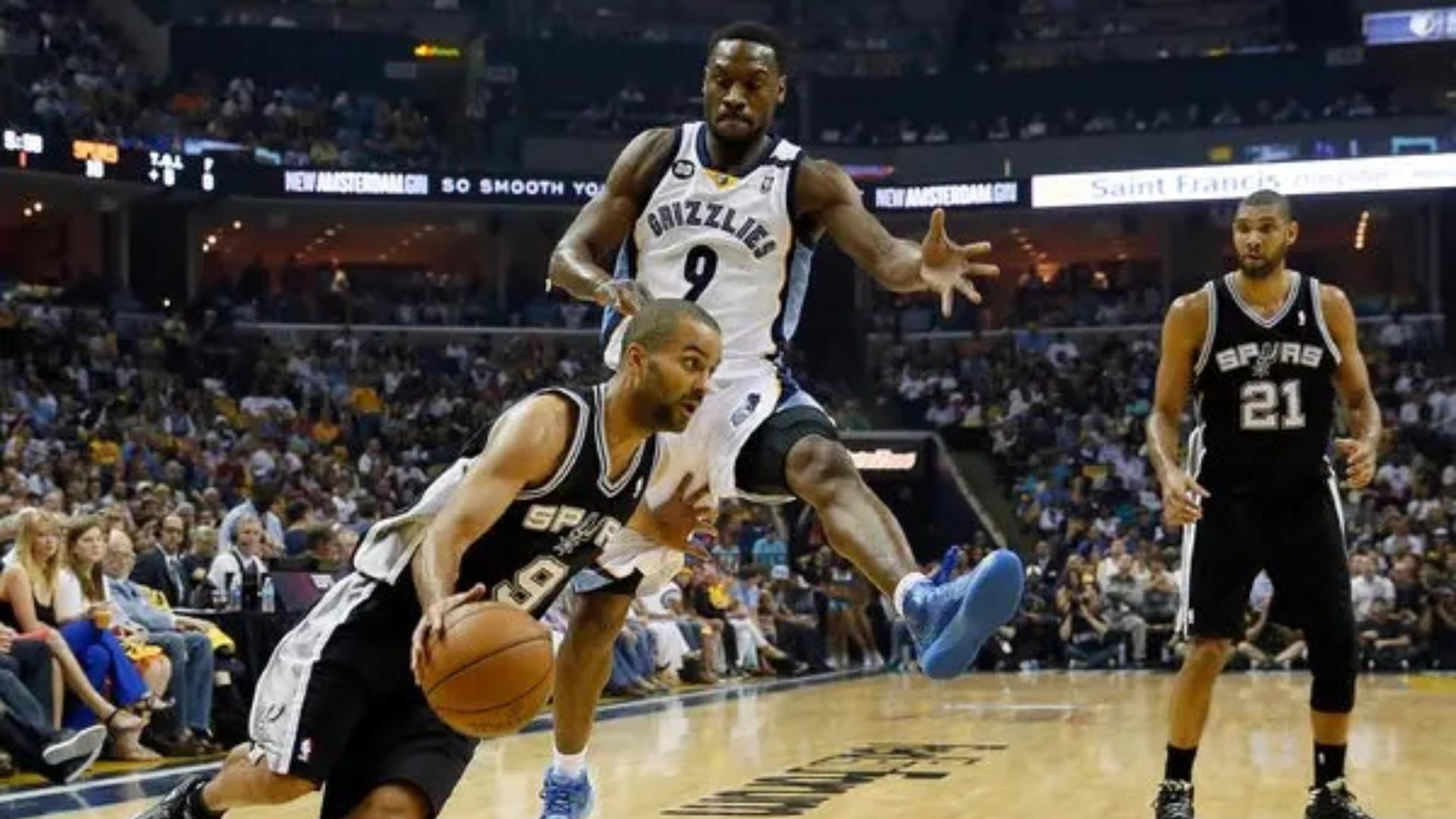 16. 2010-11 San Antonio Spurs