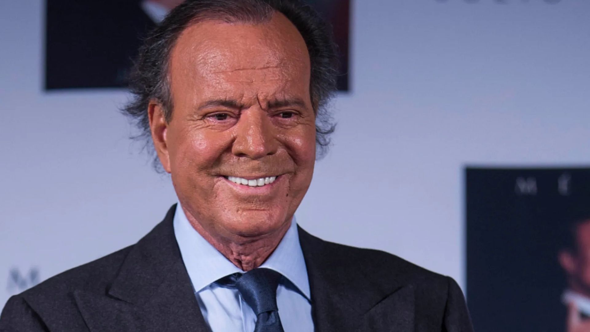 Julio Iglesias - 3,000