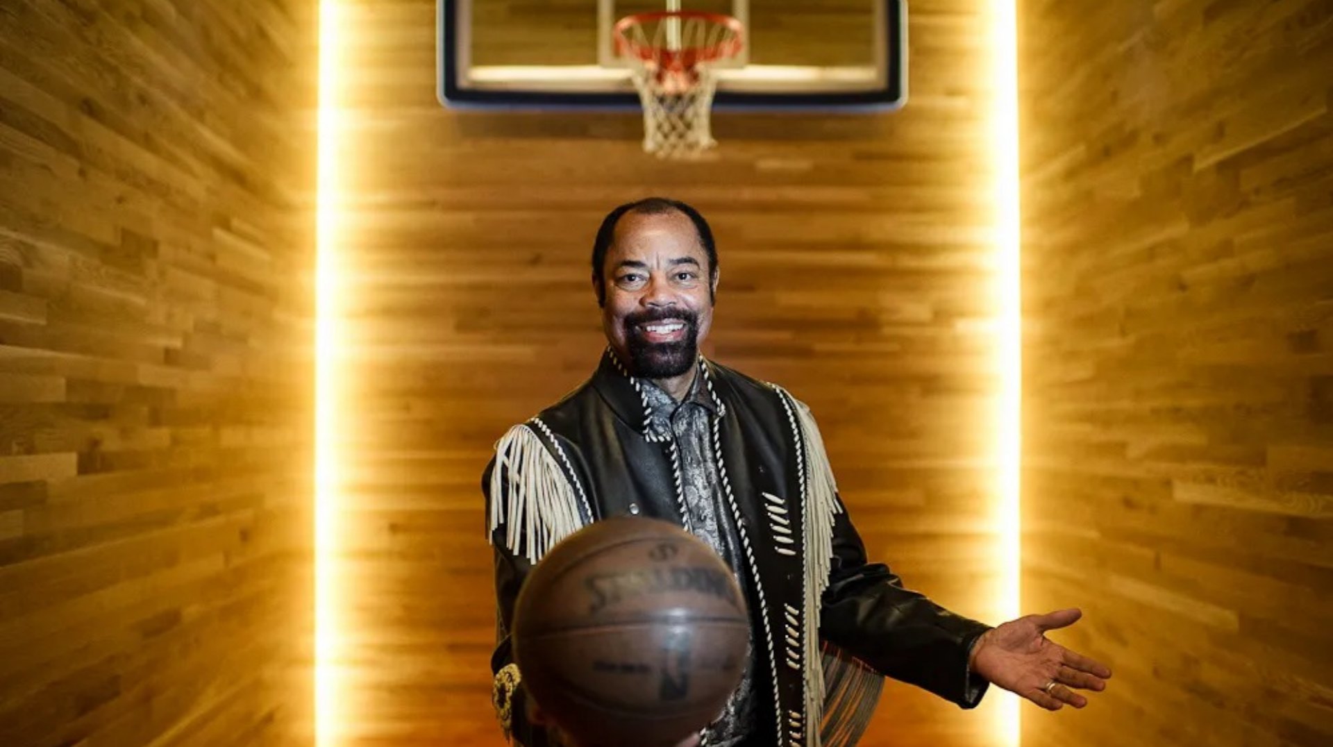 Clyde Frazier – Clyde Frazier’s Wine and Dine