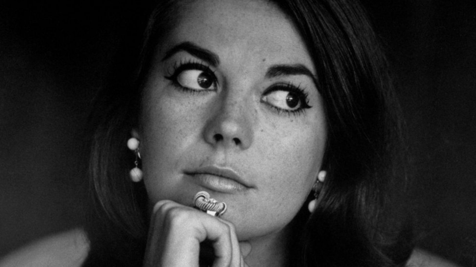 Natalie Wood - Water