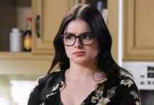 Ariel Winter as Alex Dunphy