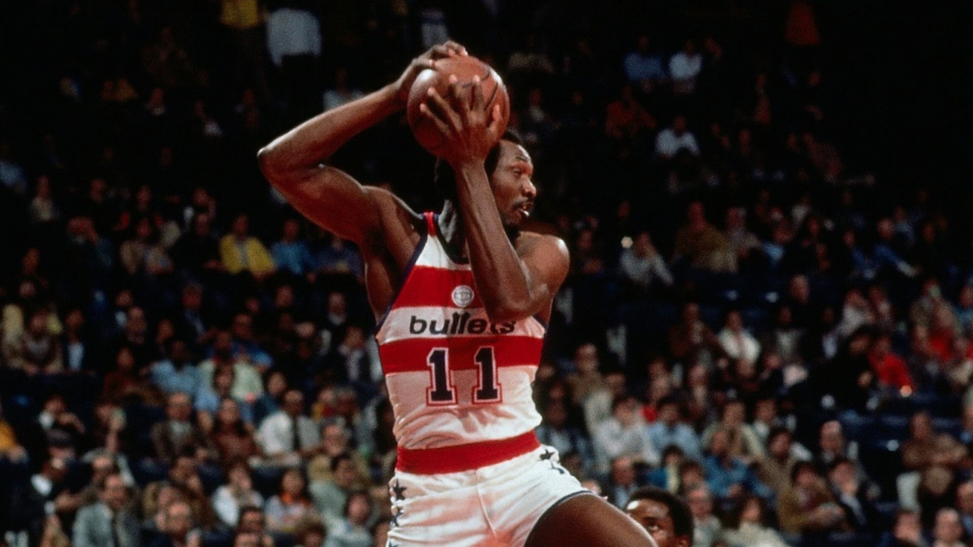 23. Elvin Hayes (7,999 FTA)