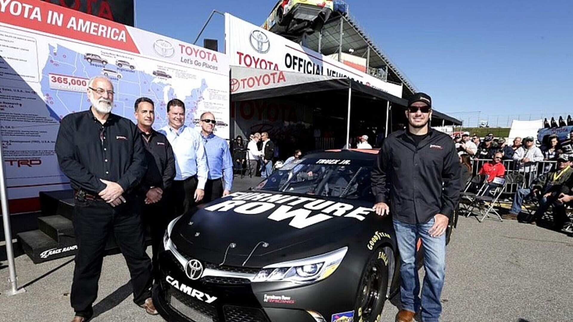 12. 2015 Furniture Row’s Illegal Splitter