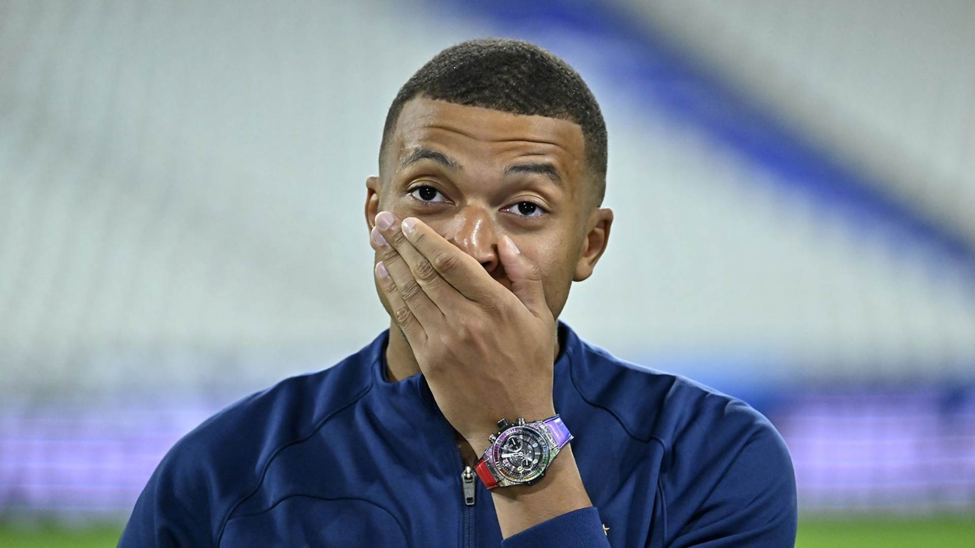 26) Kylian Mbappé - Hublot Big Bang Unico Titanium
