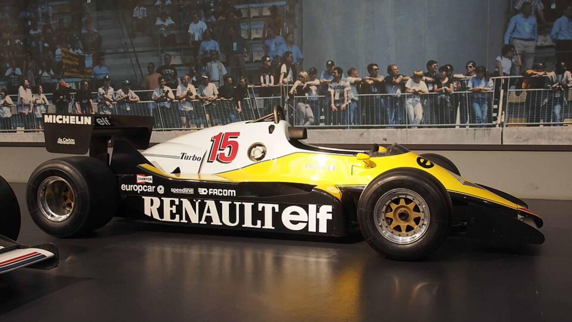 24. Elf - Renault