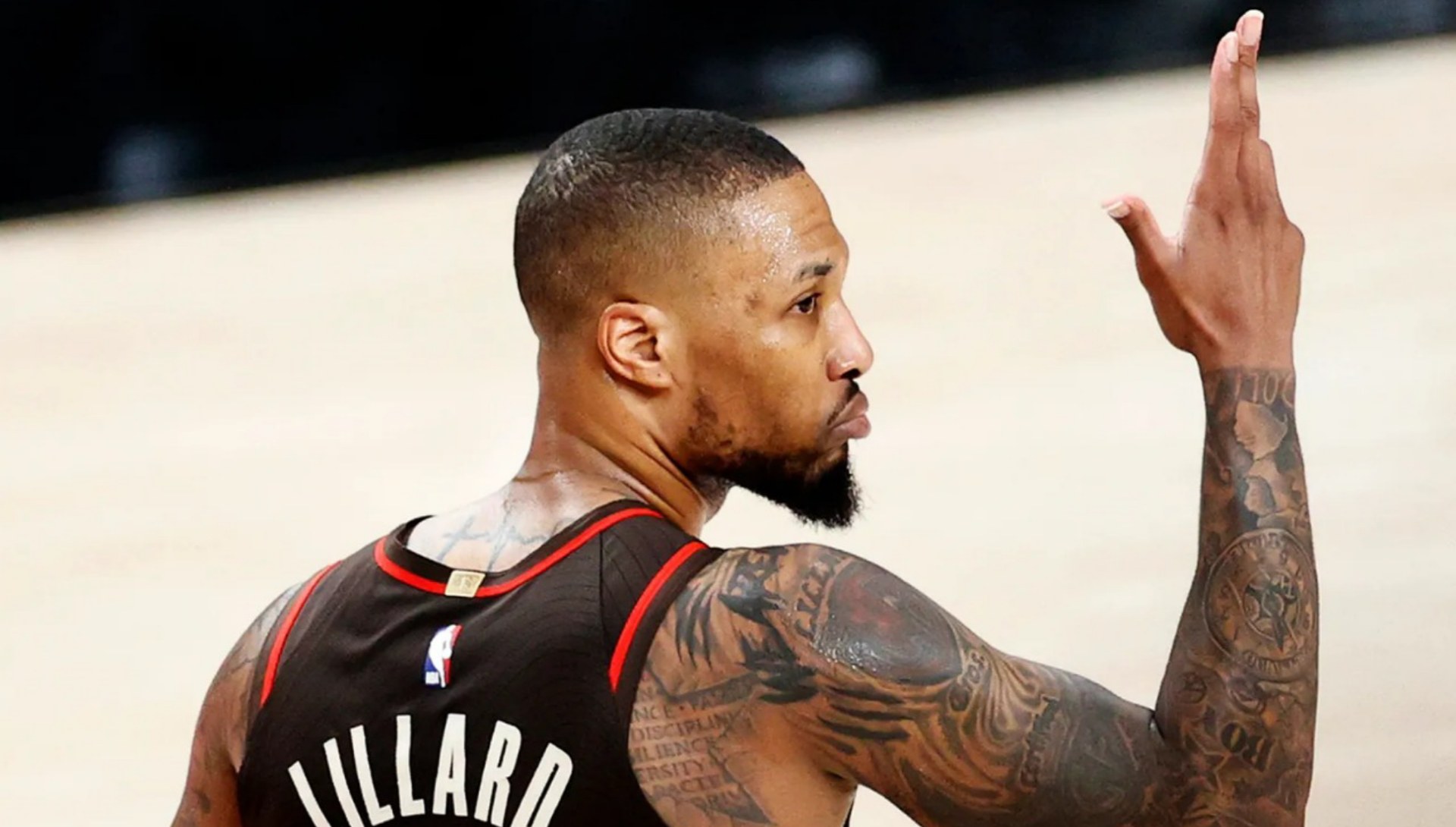 15. Damian Lillard (60)